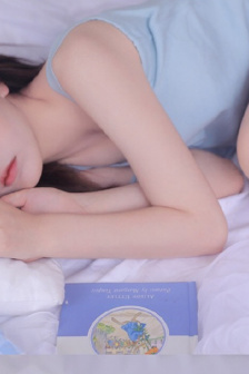 少妇被大黑捧猛烈进出动态图